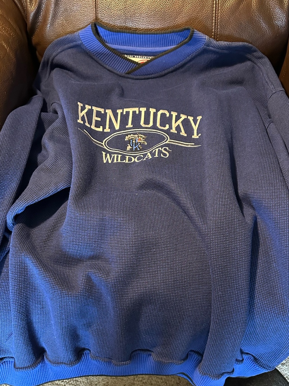 Vintage NWT Kentucky Wildcats Men's Blue Crewneck Sweatshirt
